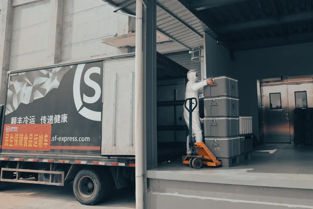 “愛心”接力 | 聯(lián)華防疫餐支援泉州！